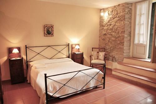 Radicofani Villa Sleeps 28 With Pool And Wifi