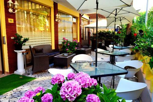 Hostal New Hotel Cirene Room For Two People