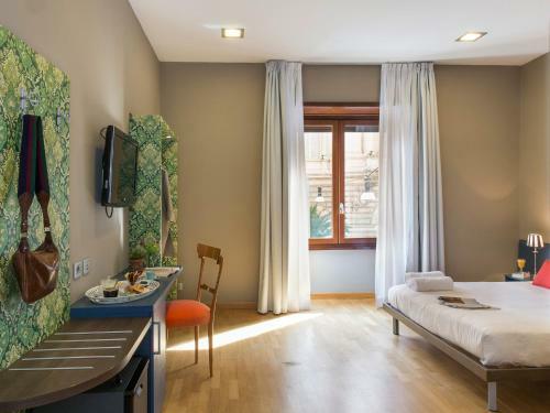 Hotel Monti First