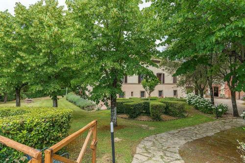 Campana Villa Sleeps 5 Pool Wifi