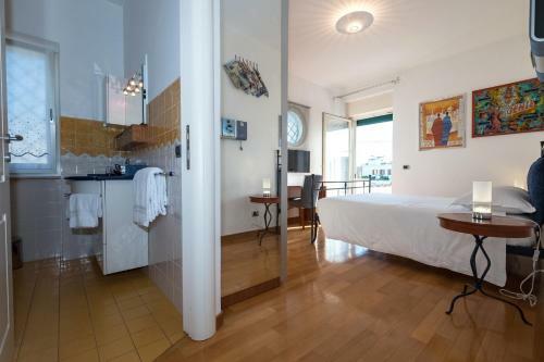 Hostal L'ippocampo Guest House