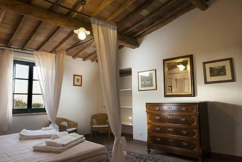 San Donato Villa Sleeps 4 Pool Air Con Wifi