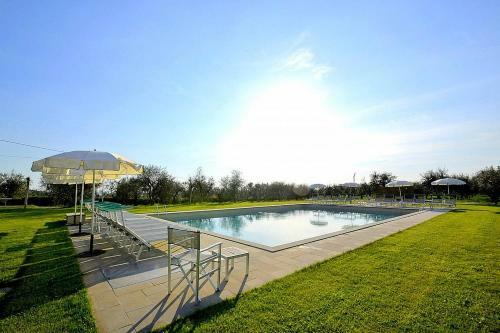 San Donato Villa Sleeps 4 Pool Air Con Wifi