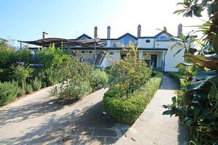 San Cipriano Picentino Villa Sleeps 5 Pool Air Con