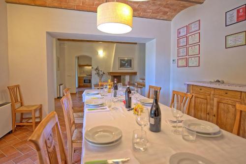 San Gimignano Villa Sleeps 6 Pool Air Con Wifi
