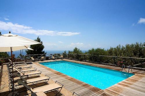 Sant'agata Sui Due Golfi Villa Sleeps 2 Pool Wifi