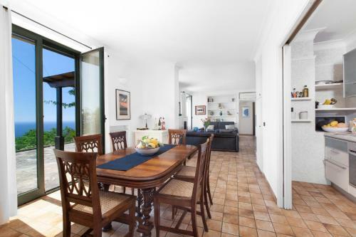 Sant'agata Sui Due Golfi Villa Sleeps 7 Pool Wifi