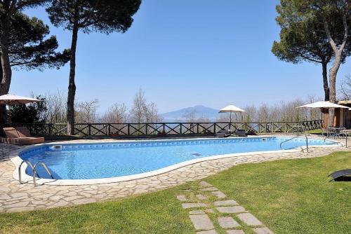 Sant'agata Sui Due Golfi Villa Sleeps 30 Pool Wifi