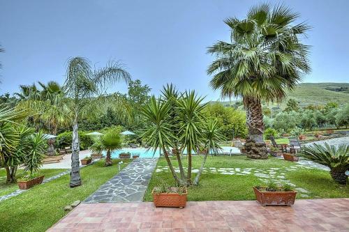 Santa Maria Villa Sleeps 4 Pool Air Con Wifi