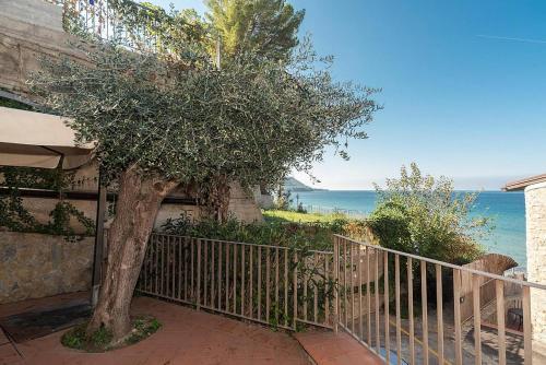 Santa Maria Villa Sleeps 6 Air Con Wifi
