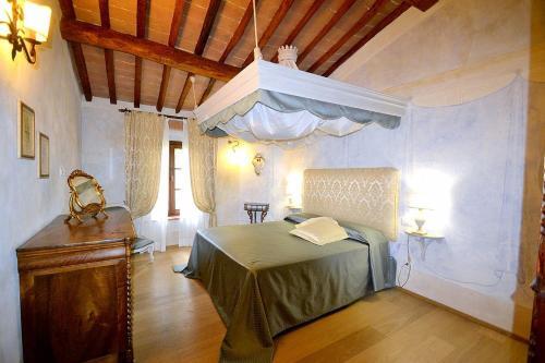 Ellerone Villa Sleeps 24 Pool Air Con Wifi