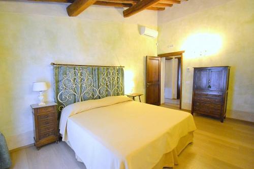 Ellerone Villa Sleeps 24 Pool Air Con Wifi