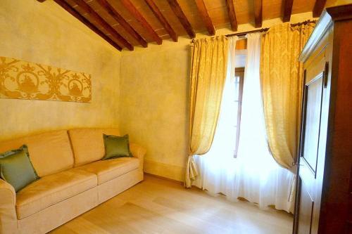 Ellerone Villa Sleeps 24 Pool Air Con Wifi