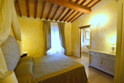 Ellerone Villa Sleeps 24 Pool Air Con Wifi