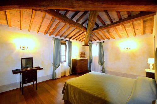 Ellerone Villa Sleeps 24 Pool Air Con Wifi
