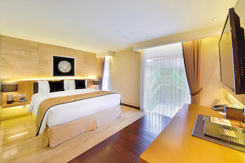 Hotel Golden Tulip Devins Seminyak