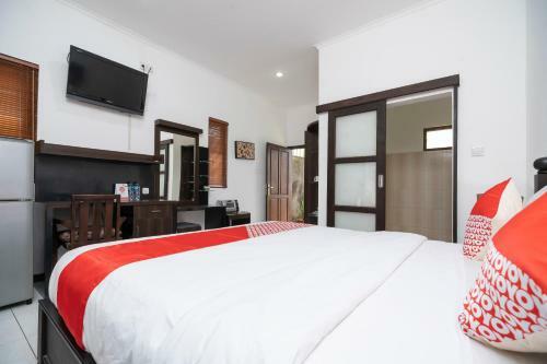 Hostal Vaccinated Staff - Oyo 2417 Panen House