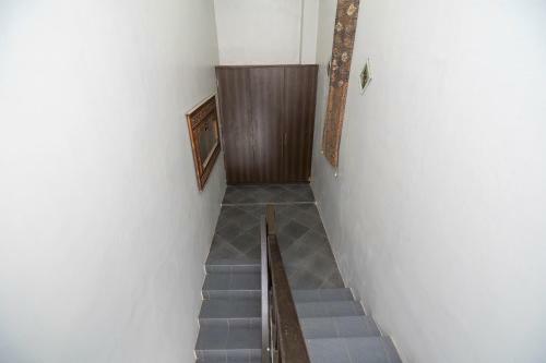 Hostal Vaccinated Staff - Oyo 2417 Panen House