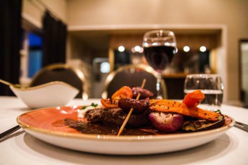 Hotel H�tel Flj�tshl�d