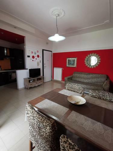 Three-room Apartment In Residence Bordering The Beach