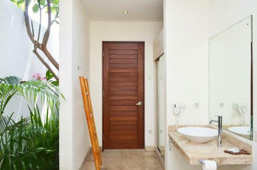 Jas Green Villas And Spa