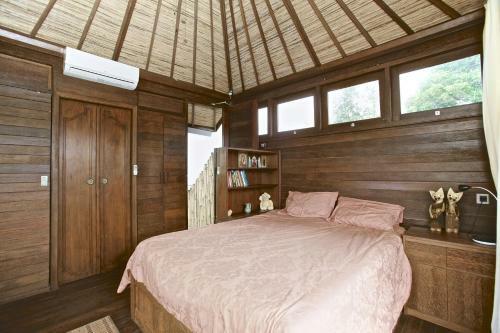 Hostal Villa Lotos