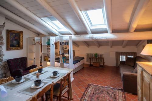 Apartamento S. Trinit� 18, Suites & Rooms