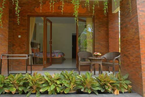 Hostal Tirta Ening Agung Hotel