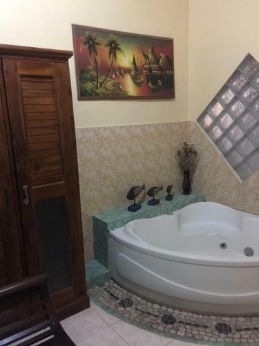 Hostal Kubu Made Homestay