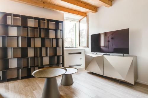 Luxury & Charming Piazzetta San Giorgio Apartments