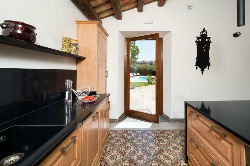 Passo Casale Villa Sleeps 16 Pool Air Con Wifi