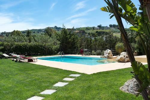 Passo Casale Villa Sleeps 16 Pool Air Con Wifi