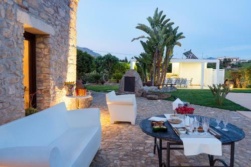 Passo Casale Villa Sleeps 16 Pool Air Con Wifi