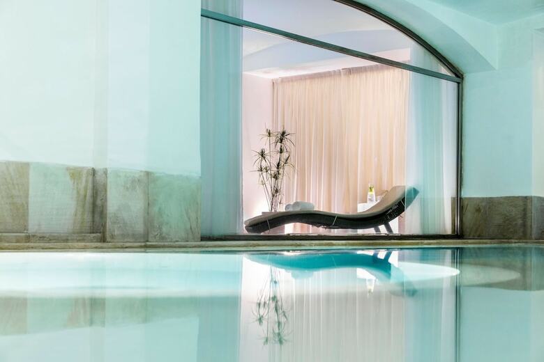 Hotel NH Collection Carlo IV