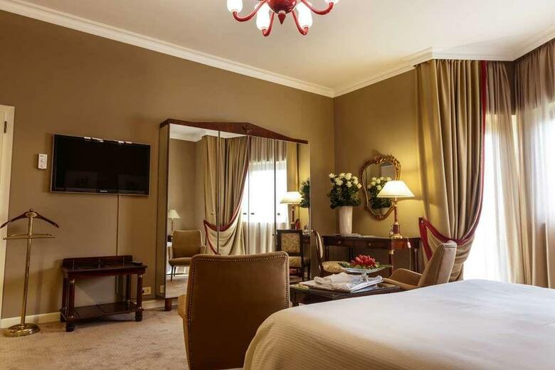 Palace Hotel