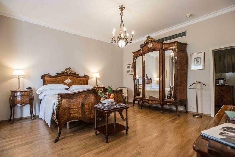 Palace Hotel