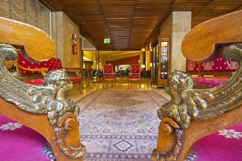 Palace Hotel