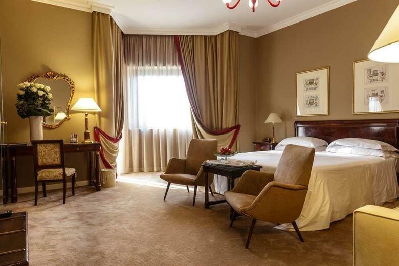 Palace Hotel