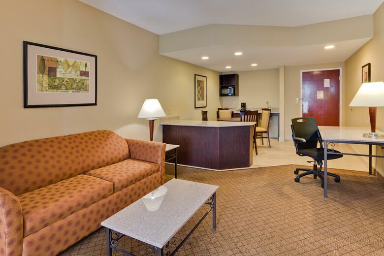 Holiday Inn Express Hotel & Suites Oldsmar