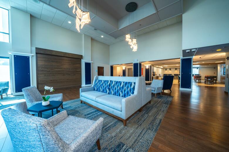Holiday Inn Express Hotel & Suites Oldsmar