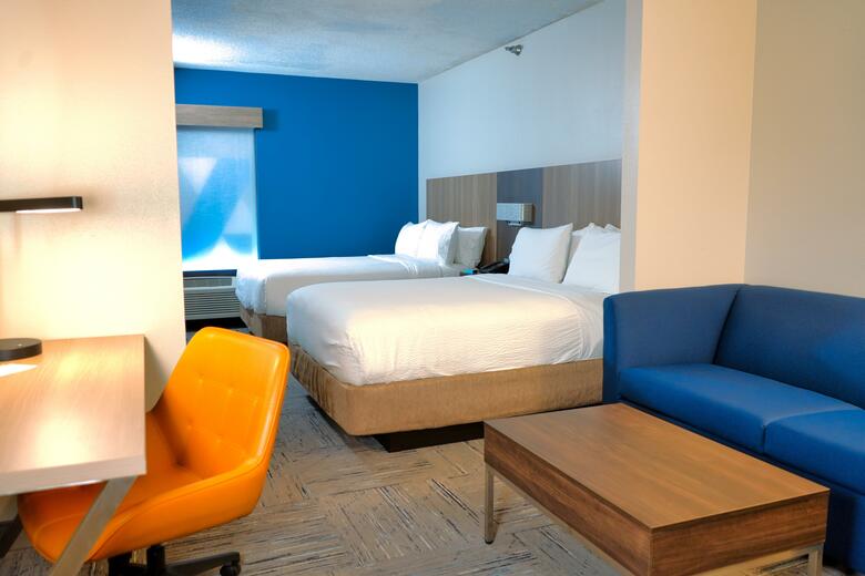 Holiday Inn Express Hotel & Suites Oldsmar