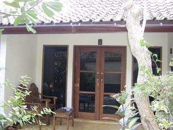 Hotel The Beach House Resort