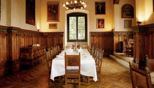 Cremella Villa Sleeps 26 With Pool