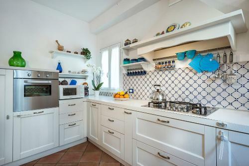 Lido Signorino Apartment Sleeps 5 Pool Air Con