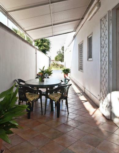 Comfortable And Bright Villa Near The Sea With 8 Beds