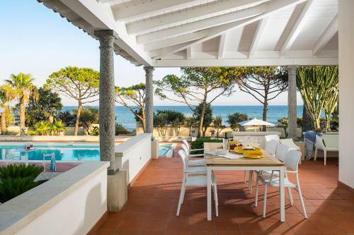 Marina Di Modica Villa Sleeps 18 Pool Air Con Wifi