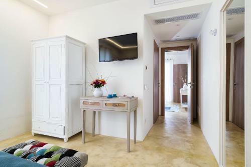 Reitani Villa Sleeps 6 Pool Air Con Wifi T781990