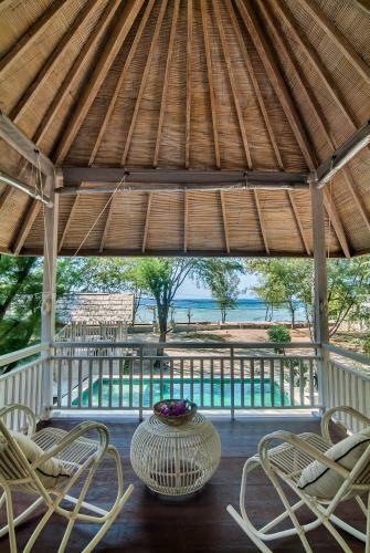 Coral Flora Villa Beach Front