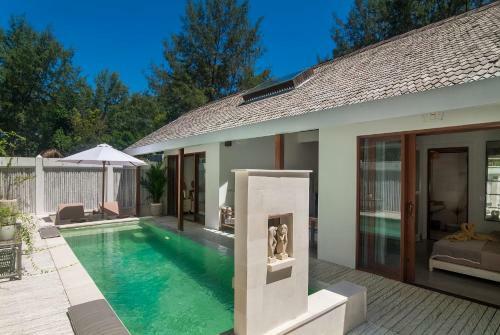 Coral Flora Villa Beach Front
