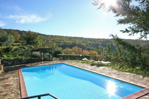 Valigondoli Apartment Sleeps 5 Pool Wifi T802300